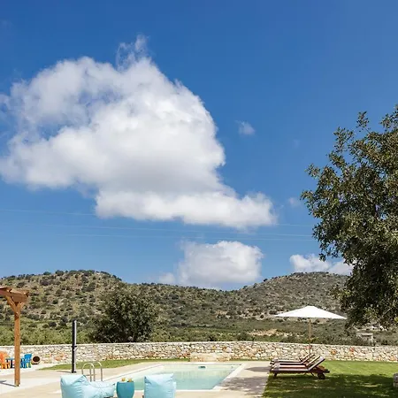 Vila Unique, Stonebuilt, Rural With Private Pools! Melidhónion