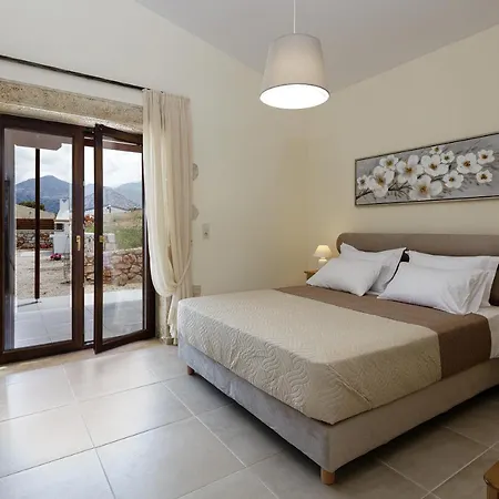 Unique, Stonebuilt, Rural With Private Pools! Vila