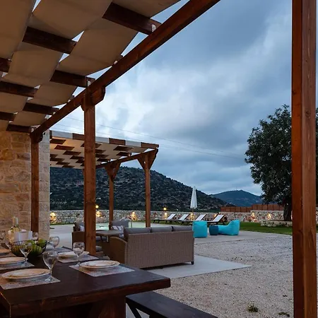 Unique, Stonebuilt, Rural With Private Pools!