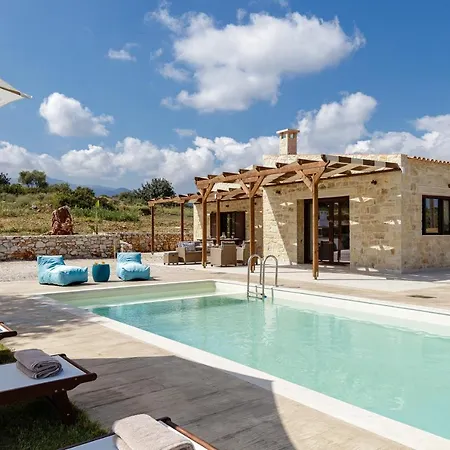 Unique, Stonebuilt, Rural With Private Pools! * Melidhónion
