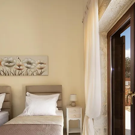 Vila Unique, Stonebuilt, Rural With Private Pools! *