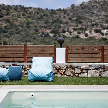 Unique, Stonebuilt, Rural With Private Pools! Vila