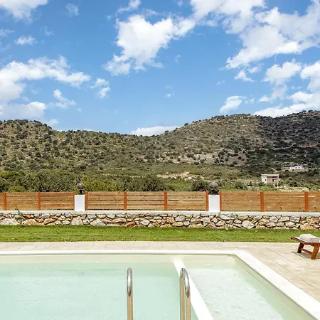 Unique, Stonebuilt, Rural With Private Pools!