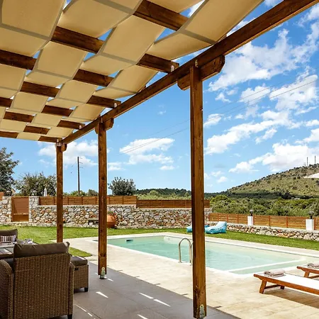 Villa Unique, Stonebuilt, Rural With Private Pools! *